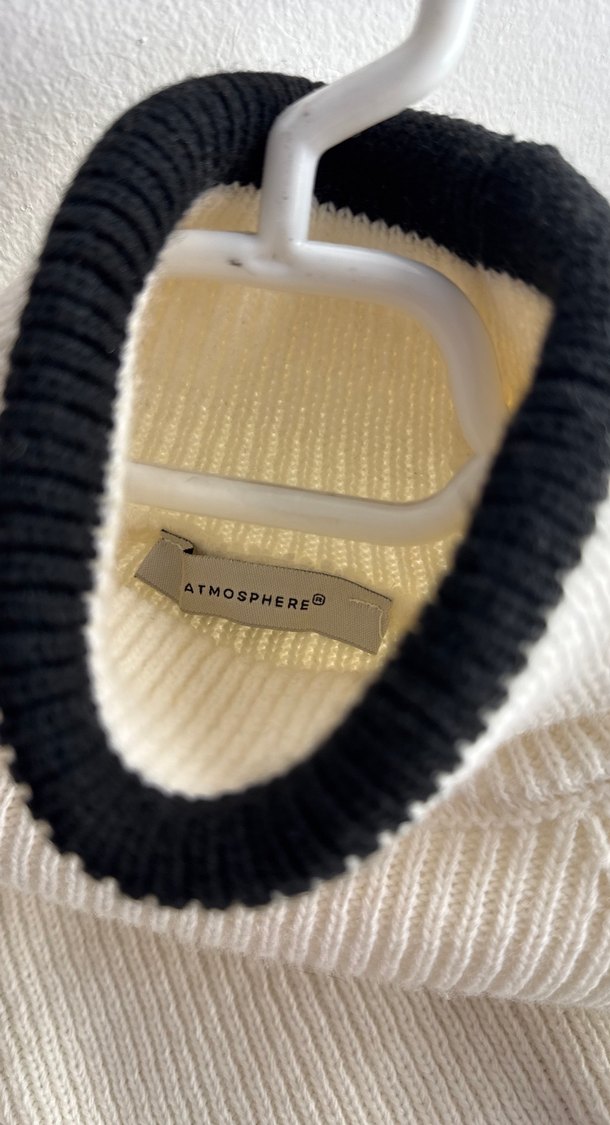 Beyaz Boğazlı Örgü Kadın Kazak - Görsel 4