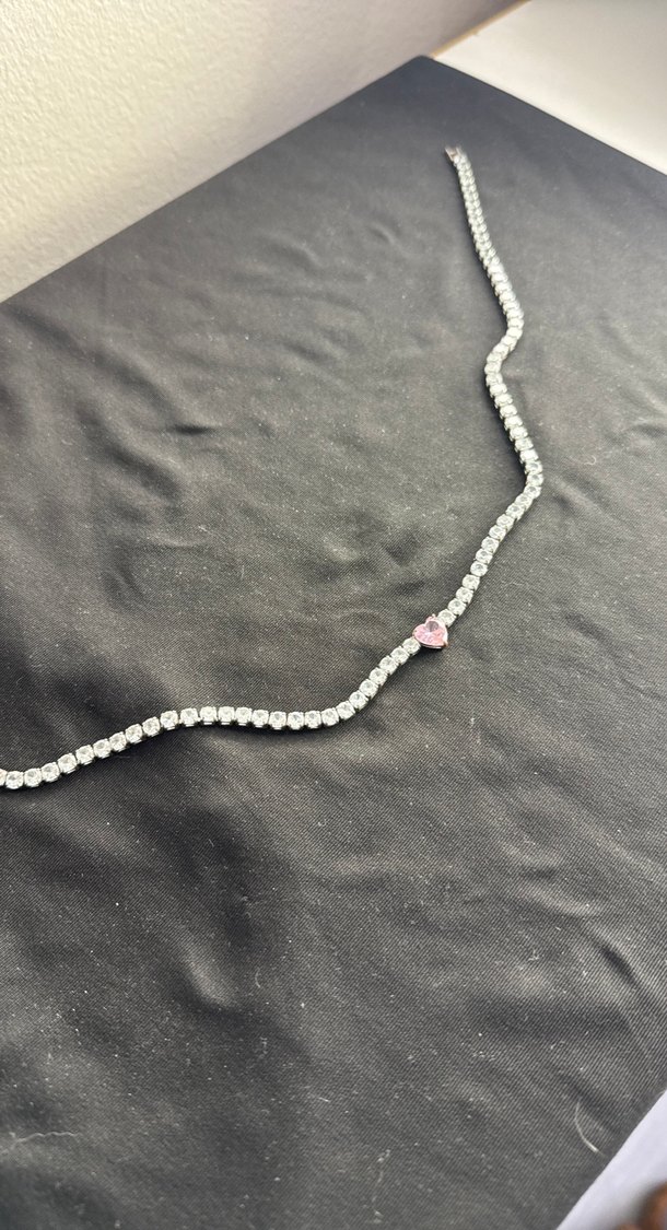 Pembe Zincir Detaylı Kadın kolye - Görsel 3