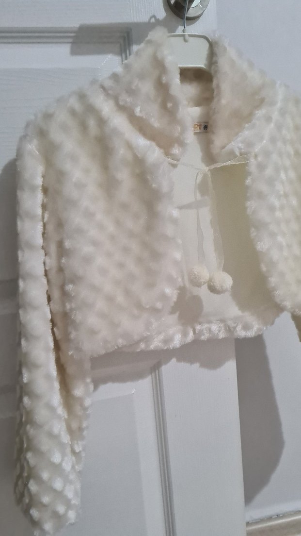 Kız Çocuk Beyaz Kürklü Bolero - Görsel 4