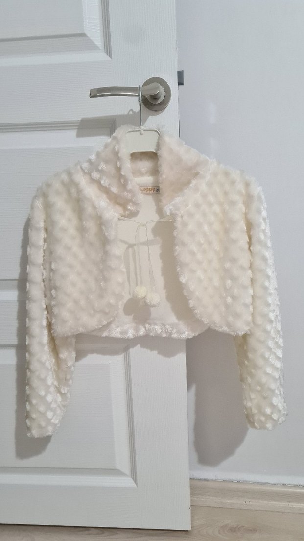Kız Çocuk Beyaz Kürklü Bolero - Görsel 2