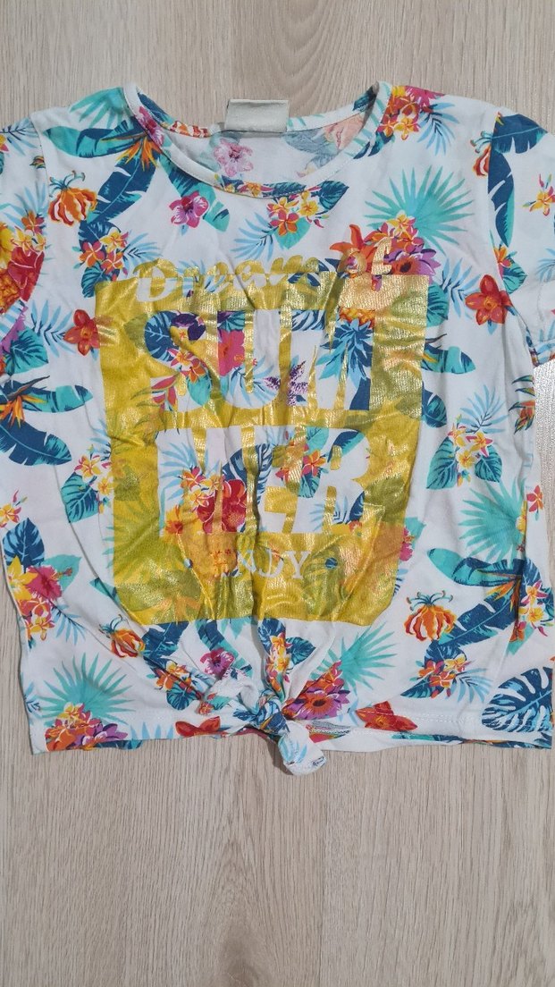 Çiçek Desenli V Yaka Kız Tişörtü - Görsel 2