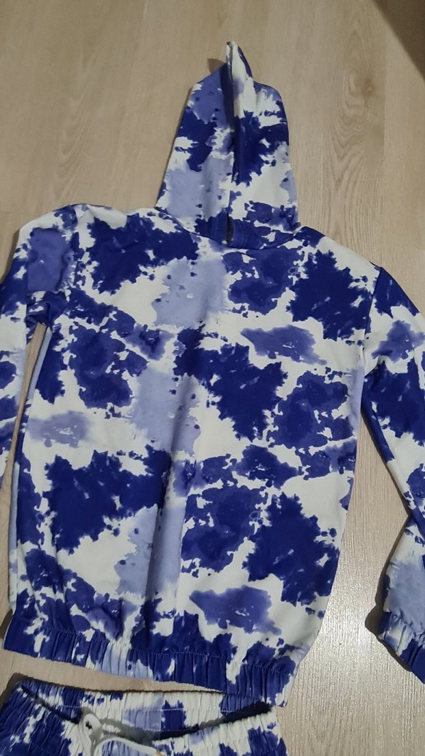 Kızlar için Mavi Batik Desenli Salaş Eşofman Takımı - Görsel 4