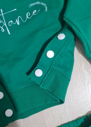 Kızlar için Gevşek Kesim Yeşil Eşofman Takımı ı 1 defa giyildi - Görsel 6