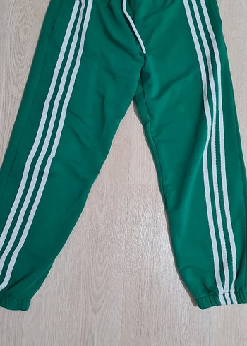 Kızlar için Gevşek Kesim Yeşil Eşofman Takımı ı 1 defa giyildi - Görsel 5