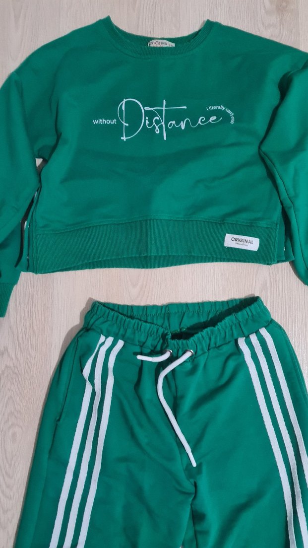 Kızlar için Gevşek Kesim Yeşil Eşofman Takımı ı 1 defa giyildi - Görsel 2