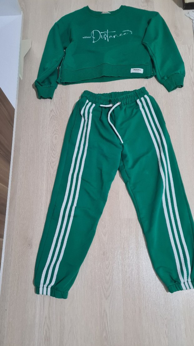Kızlar için Gevşek Kesim Yeşil Eşofman Takımı ı 1 defa giyildi - Görsel 3