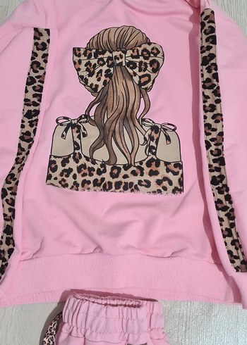 9 Yaş Beden Kız Çocuk Pembe Leopar Desenli Eşofman Takımı