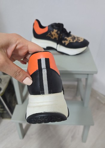 Turuncu Leopar Desenli Platform Spor Ayakkabı - Görsel 4