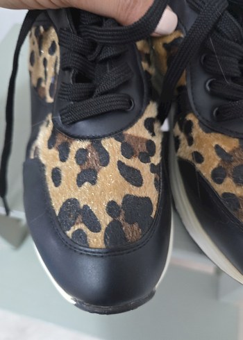 Turuncu Leopar Desenli Platform Spor Ayakkabı - Görsel 3