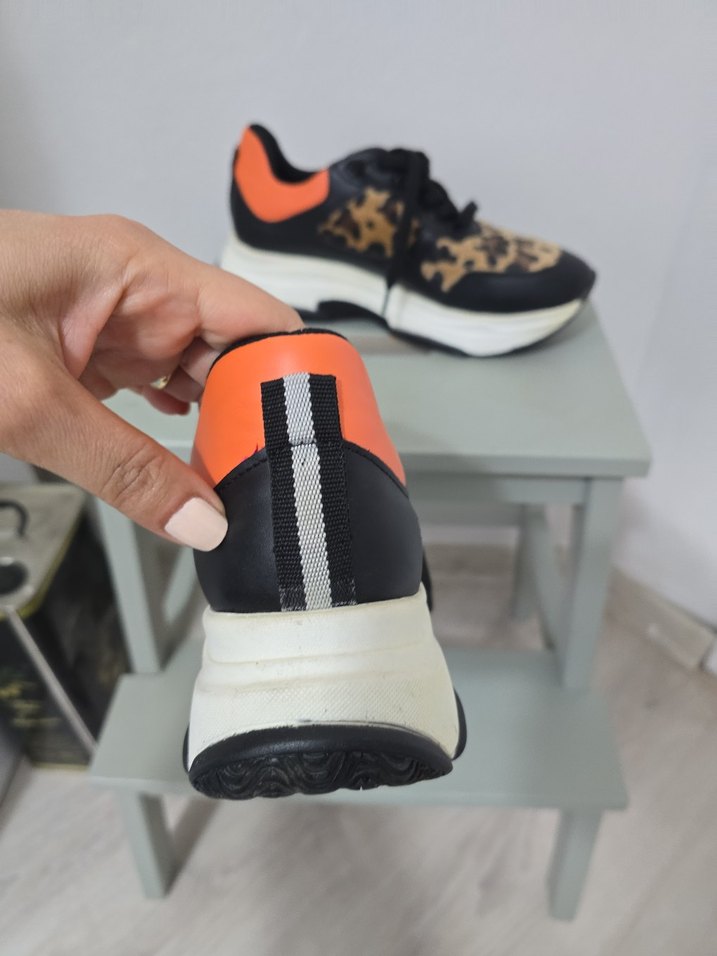 Turuncu Leopar Desenli Platform Spor Ayakkabı - Görsel 4