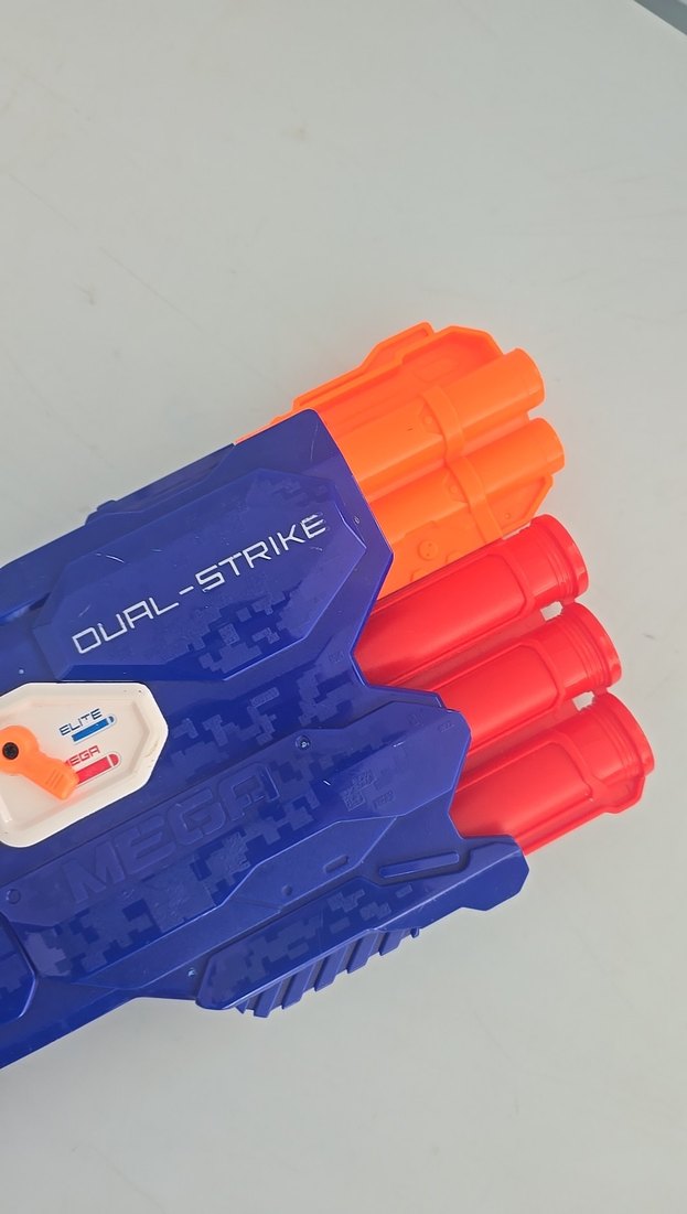 Renkli Nerf Dual-Strike Oyuncak Tabanca - Görsel 3