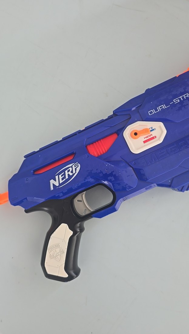 Renkli Nerf Dual-Strike Oyuncak Tabanca - Görsel 3