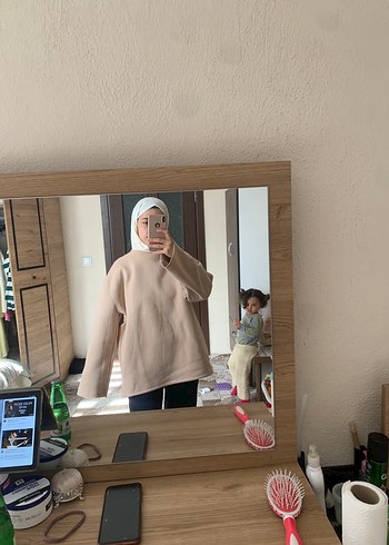 Bej Yüksek Yakalı Rahat Sweatshirt - Görsel 5