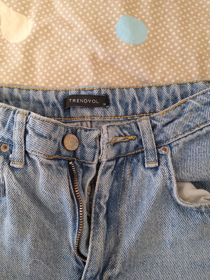 Yırtık Detaylı Mavi Kadın Denim Jean milla - Görsel 2