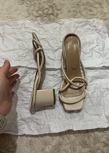 Bej Pastel topuklu sandalet - Görsel 3