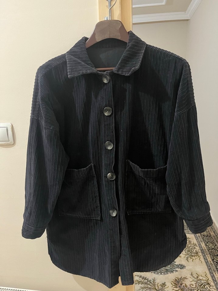 Piliseli Siyah Hamile Kaban - Görsel 4