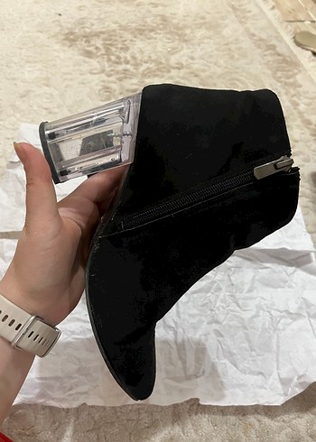 Siyah Süet Fermuarlı Topuklu Bot - Görsel 5