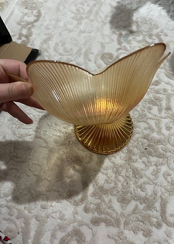 Bej Renkli Şık Cam Vazo - Görsel 2