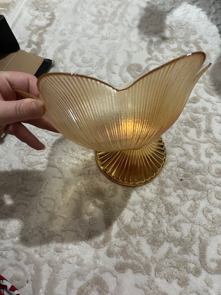 Bej Renkli Şık Cam Vazo - Görsel 2