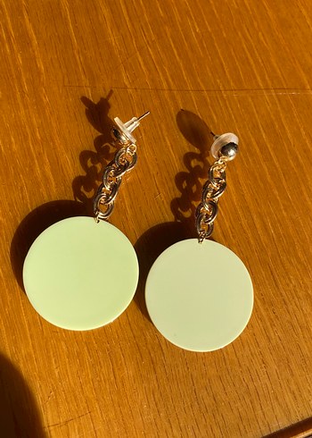  Beden sarı Renk 5li set olarak küpe kullanılmamış