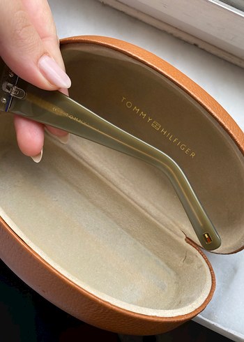 Tommy Hilfiger Parlak Kahverengi Güneş Gözlüğü - Görsel 4