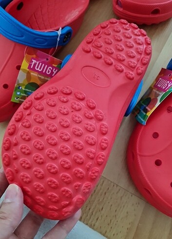 33 Beden Cocuk twigy crocs terlik unisex