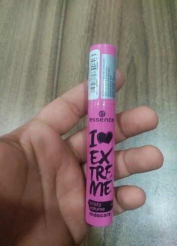 ESSENCE Essence I Love Extreme Crazy Mascara - Hacim Veren Maska