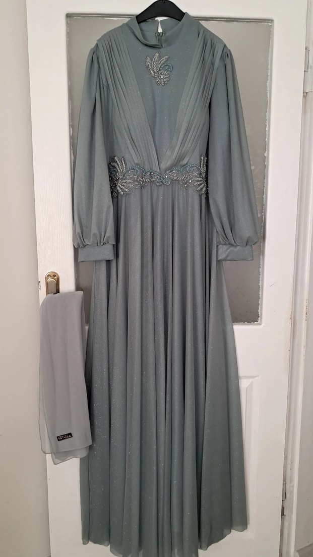 Gri Uzun Drapeli Abiye Elbise - Görsel 3