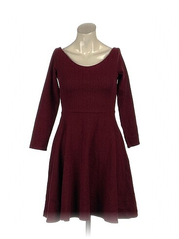 PreLoved Kısa Elbise %70 İndirimli.