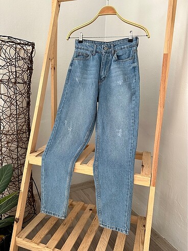 Mom Jean