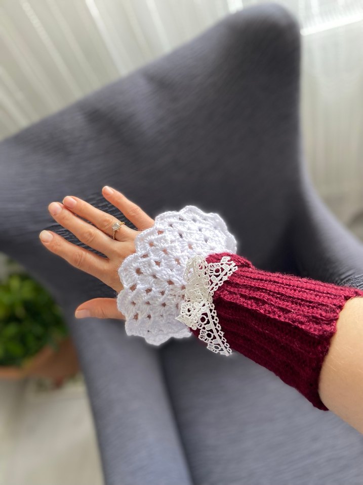 Bordo Dantel Detaylı Örgü Kadın Eldiveni - Görsel 2