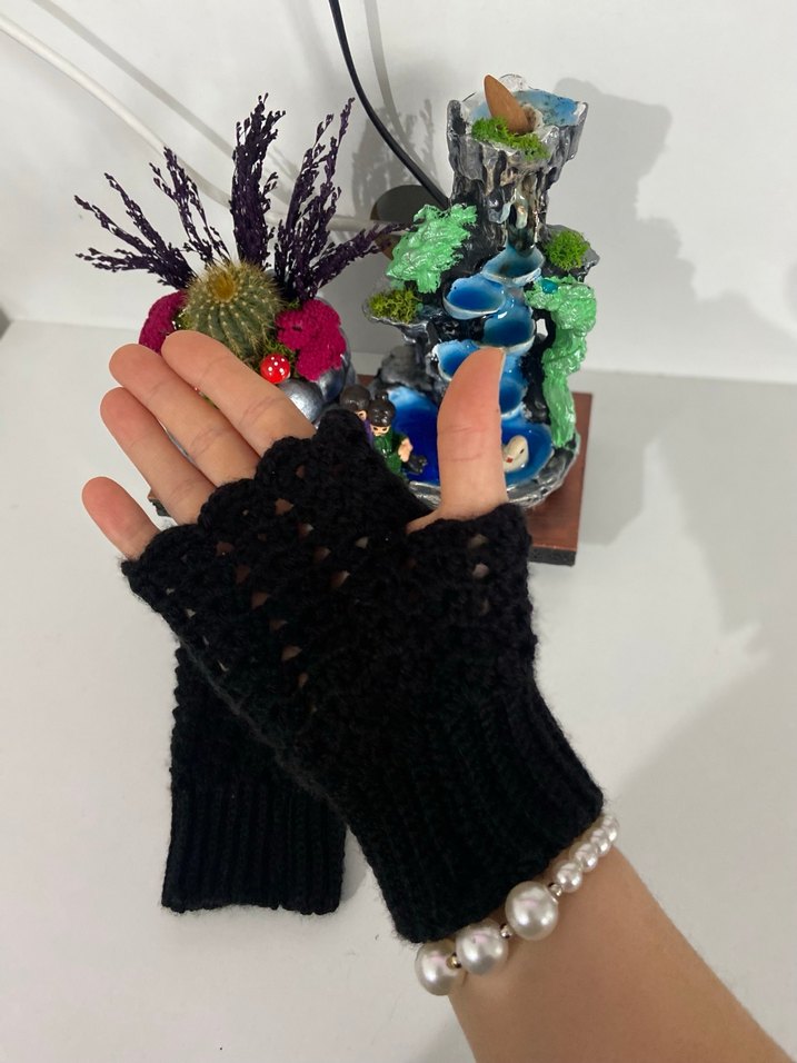 Siyah Örgü Kadın Eldiven - Görsel 5
