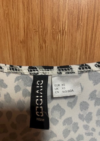 xs Beden V Yaka Leopar Desenli Mini Elbise