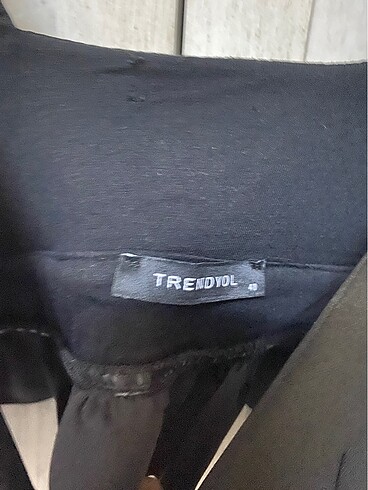 l Beden siyah Renk Trendyol marka