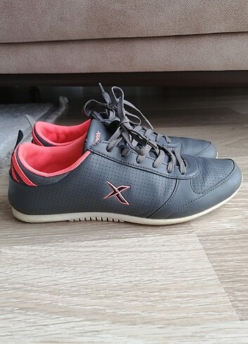Kinetix spor ayakkabı 