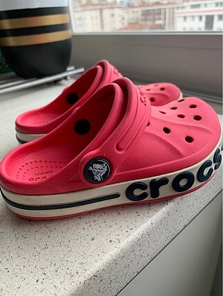 Crocks 24-25