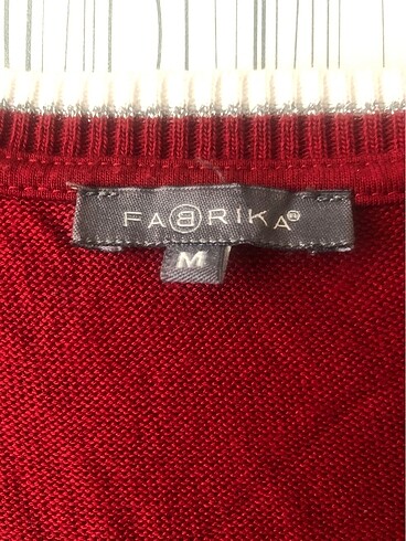 m Beden kırmızı Renk FABRİKA MARKA M BEDEN TRİKO BLUZ