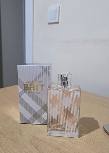  Beden Renk Burberry Brit For Her Kadın Parfümü 100 ml