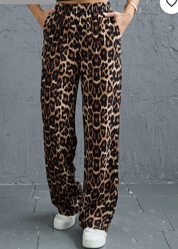 Kahverengi Leopar Desenli Kemerli Kadın Pantolon - Görsel 2