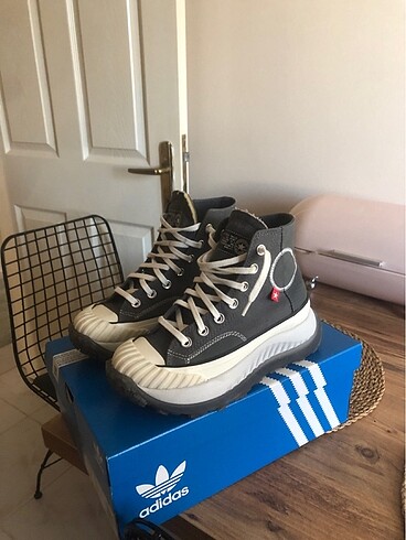 37 Beden gri Renk converse kadın ayakkabı