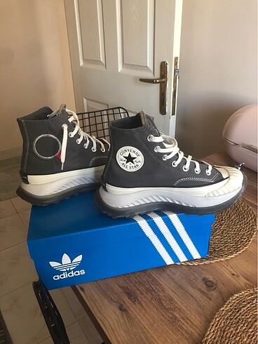 converse kadın ayakkabı
