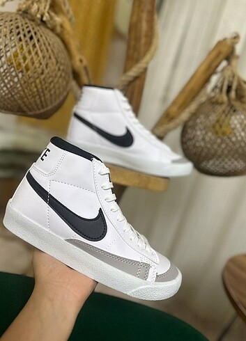 Nike blazer mid 