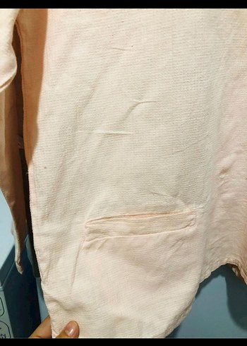 Arkası düğme detaylı bluz - Görsel 4