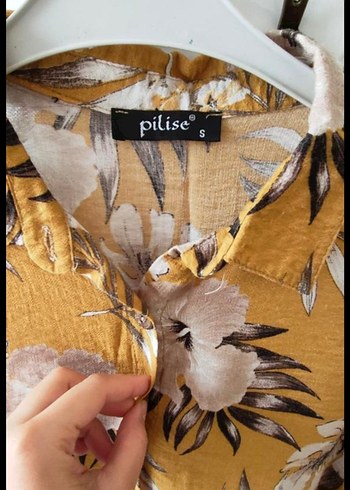 Çiçekli gömlek - Görsel 4