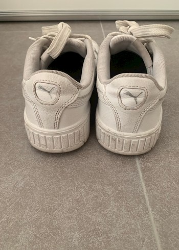 37 Beden beyaz Renk Puma spor kadın ayakkabı