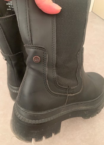37 Beden siyah Renk Nine west bot