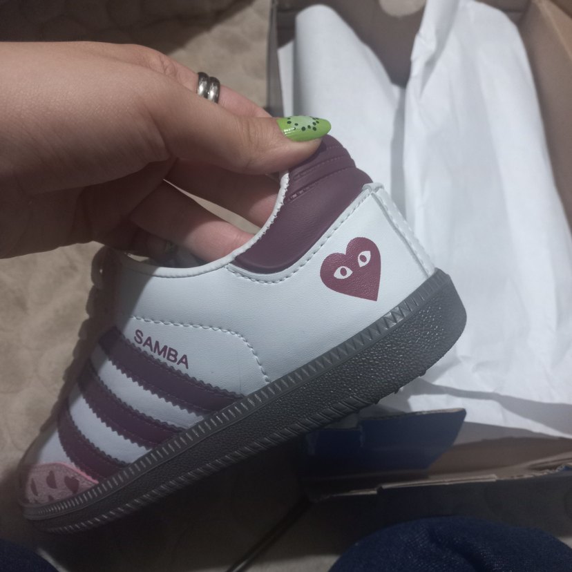 Kalp Desenli Pembe Beyaz Adidas Samba Spor Ayakkabı - Görsel 2