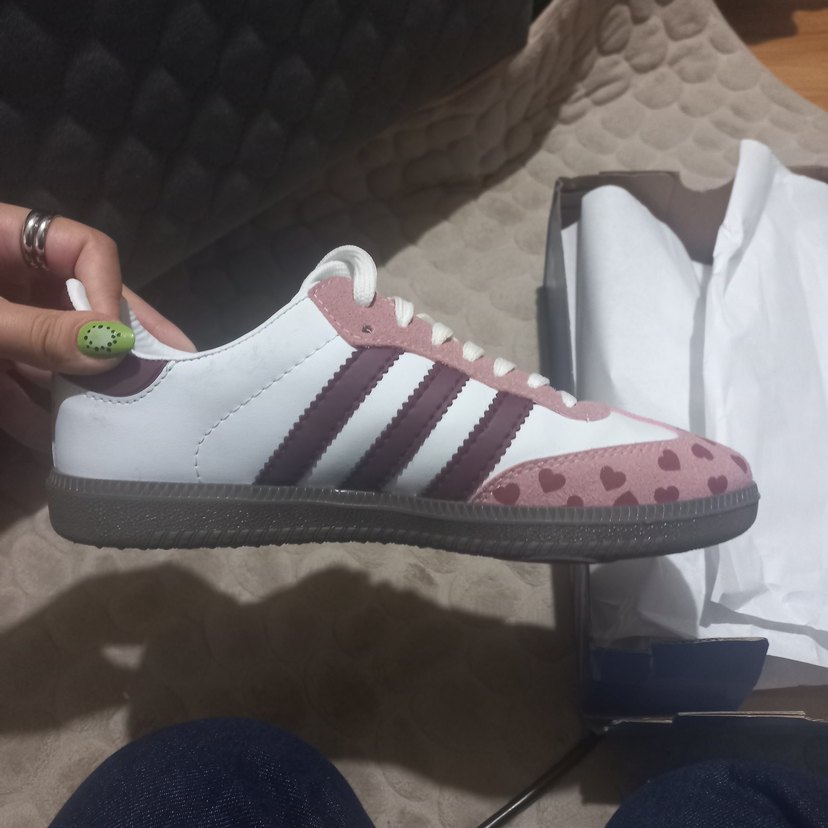 Kalp Desenli Pembe Beyaz Adidas Samba Spor Ayakkabı - Görsel 3