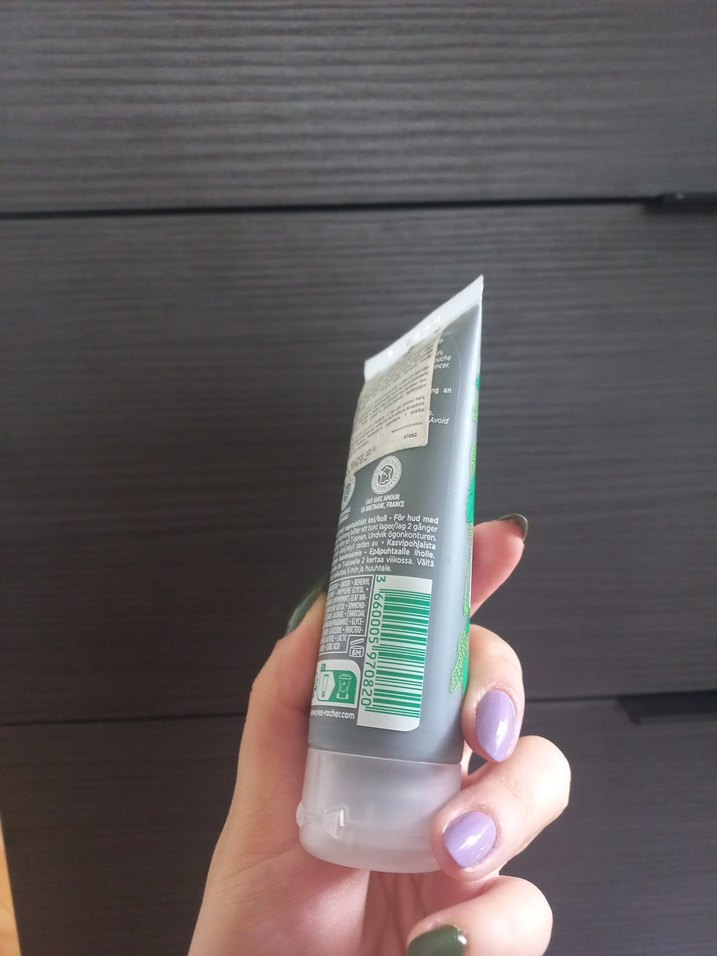 Yves Rocher siyah nokta kömür maskesi - Görsel 3