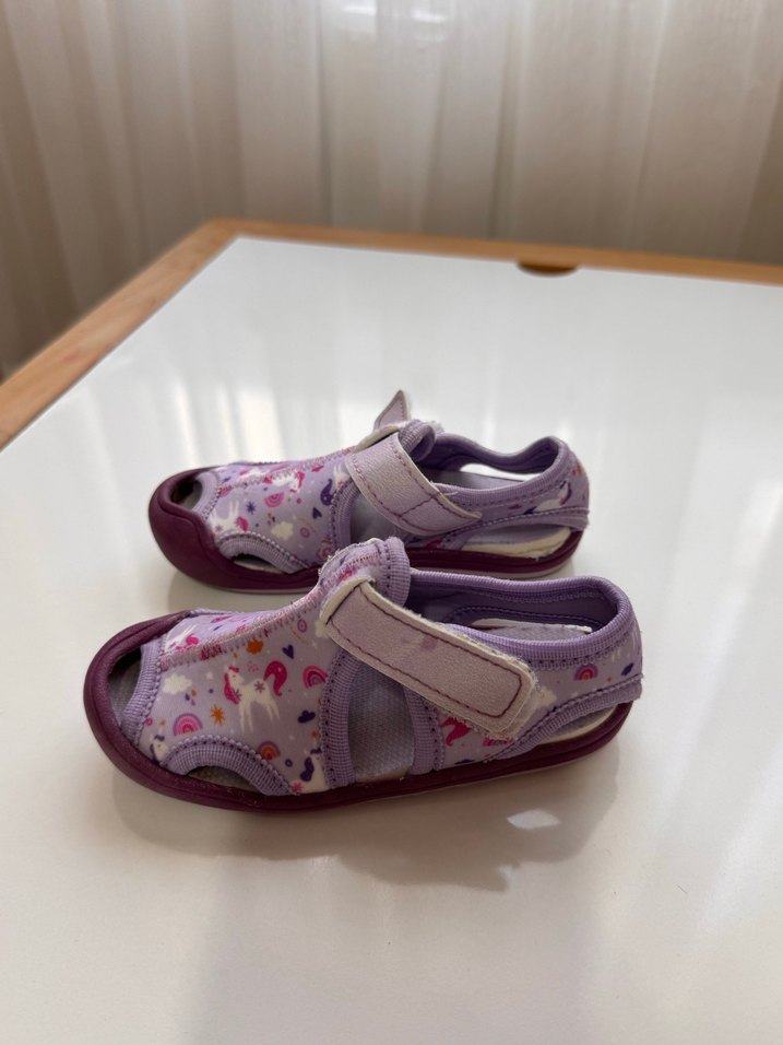 Kız Çocuk Kahverengi Yılan Desenli Sıcak Terlik - Görsel 4